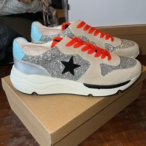 WhiteRaven women’s sneakers